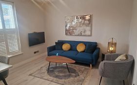 Collier'S Wood En-Suite Apartments